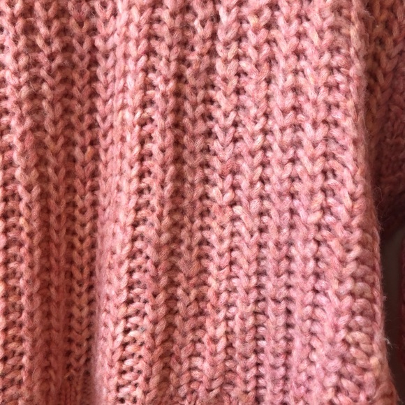 American Eagle Pink Knit Pullover Sweater Medium - Picture 5 of 7